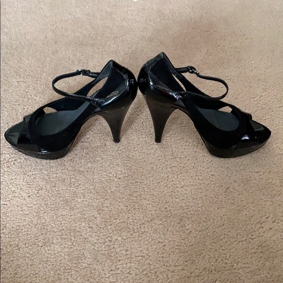 Via Spiga Amelie suede and patent heel - Picture 3 of 7